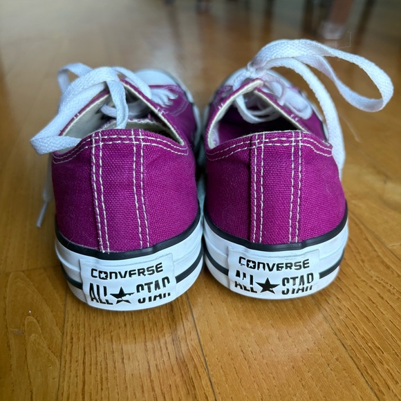 Converse Chuck Taylor sneakers All Star Low Top Canvas Shoes Magenta Womens Sz 7 - Picture 5 of 10